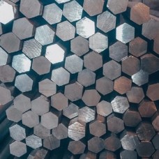 Пруток нержавеющий шестигранный со специальной отделкой поверхности 30Х13 0,65 мм ТУ 14-1-3957-85